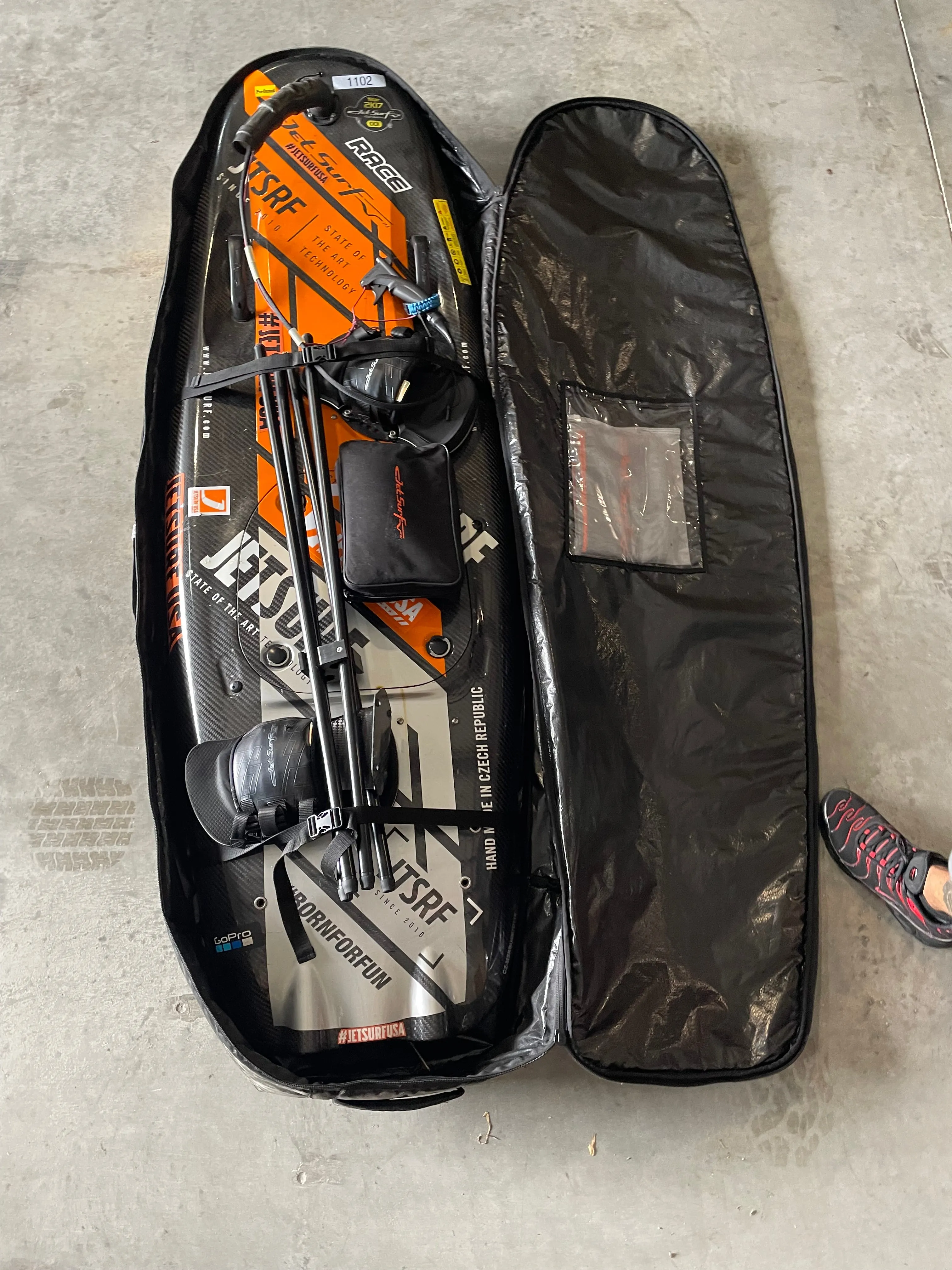 2016 JETSURF Race Stripe Grey PRE-OWNED (CZ-MSRBU4M7D716)