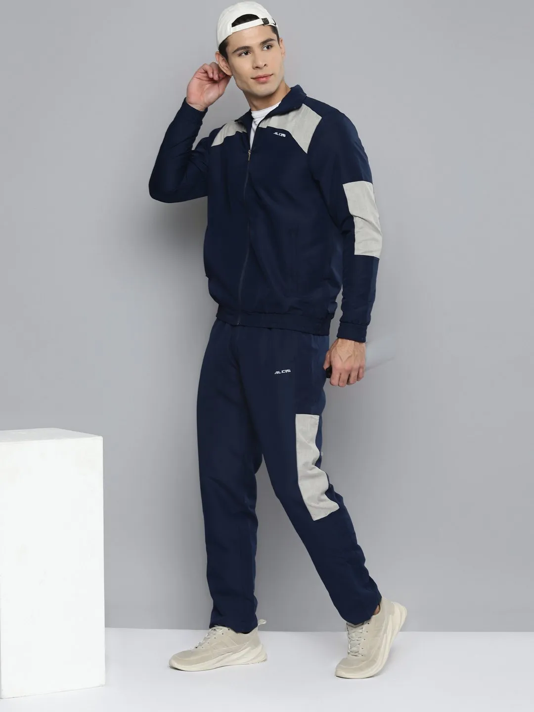 Alcis Men Colorblocked Navy Blue Jacket