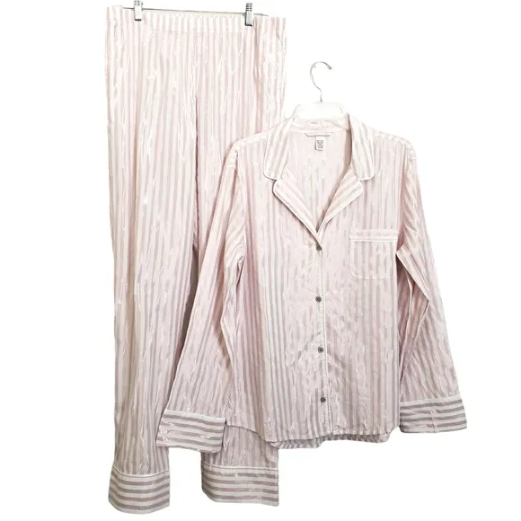 Nwot Victoria's Secret Pink Stripe Soft Metalic Longsleeve Pajama Pants Set
