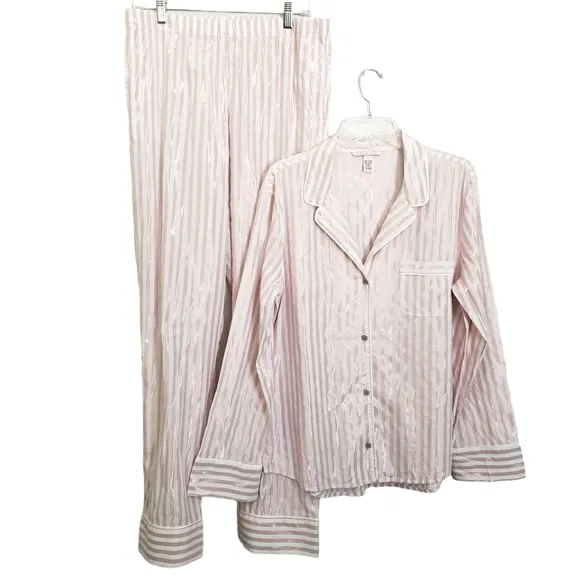 Nwot Victoria's Secret Pink Stripe Soft Metalic Longsleeve Pajama Pants Set
