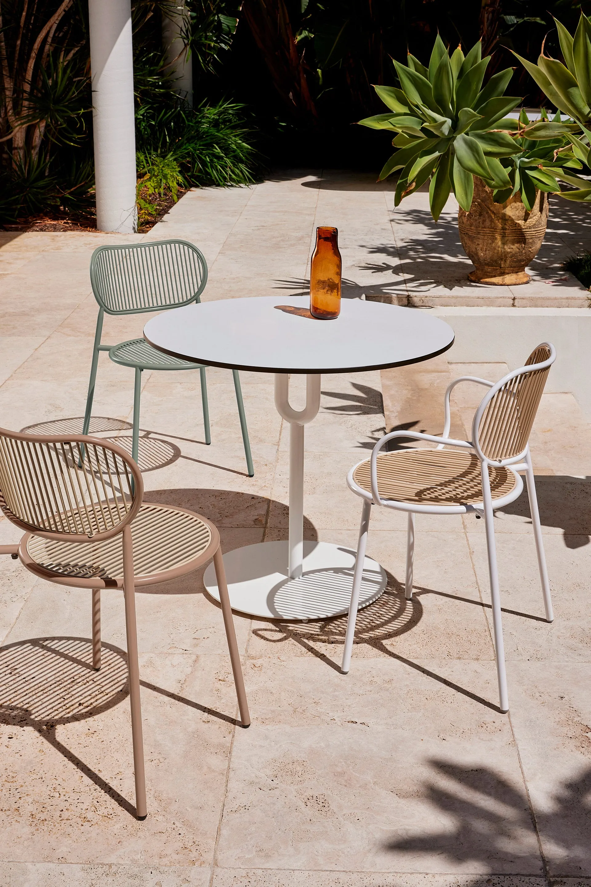 Piper Pedestal Table - Round Small