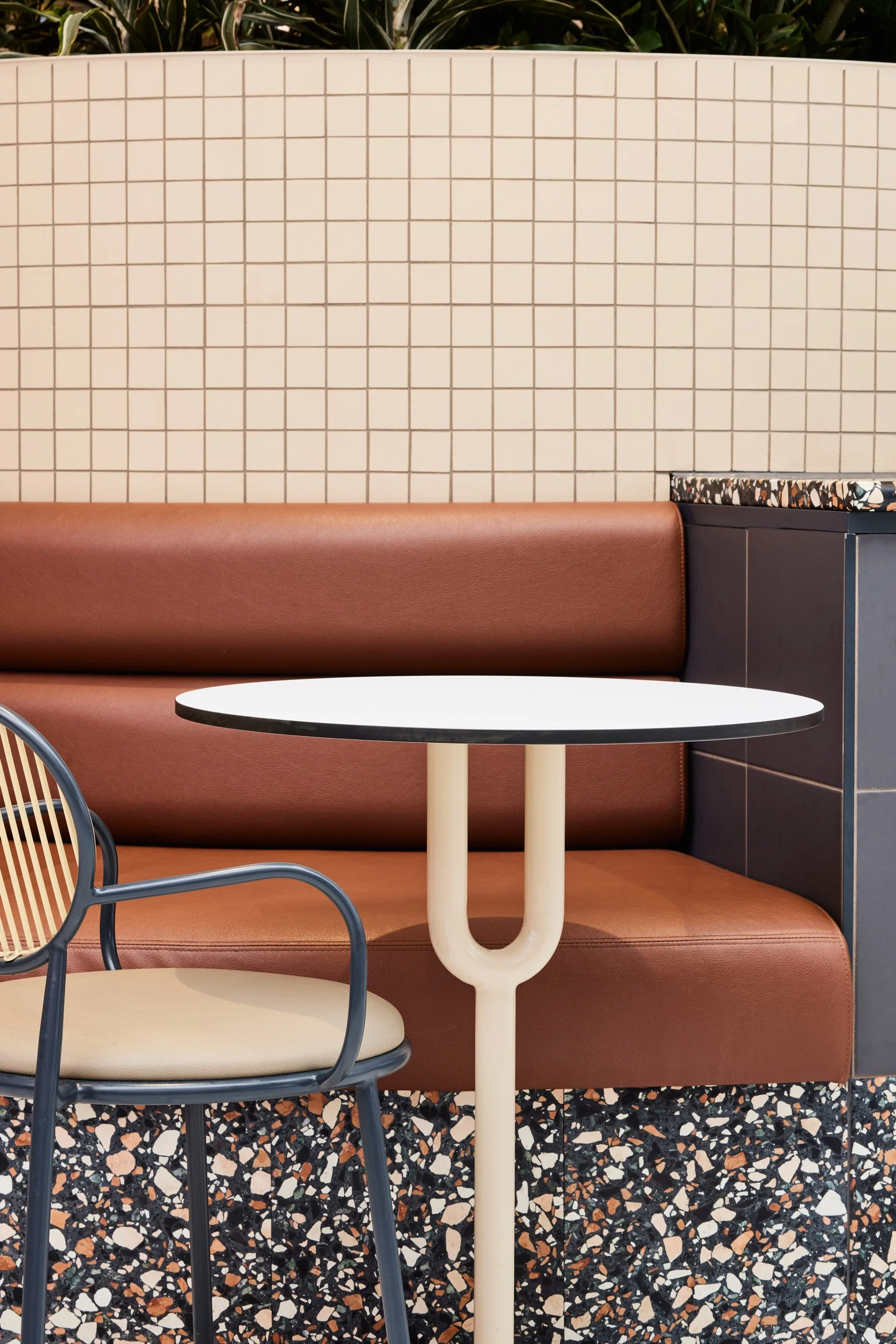 Piper Pedestal Table - Round Small
