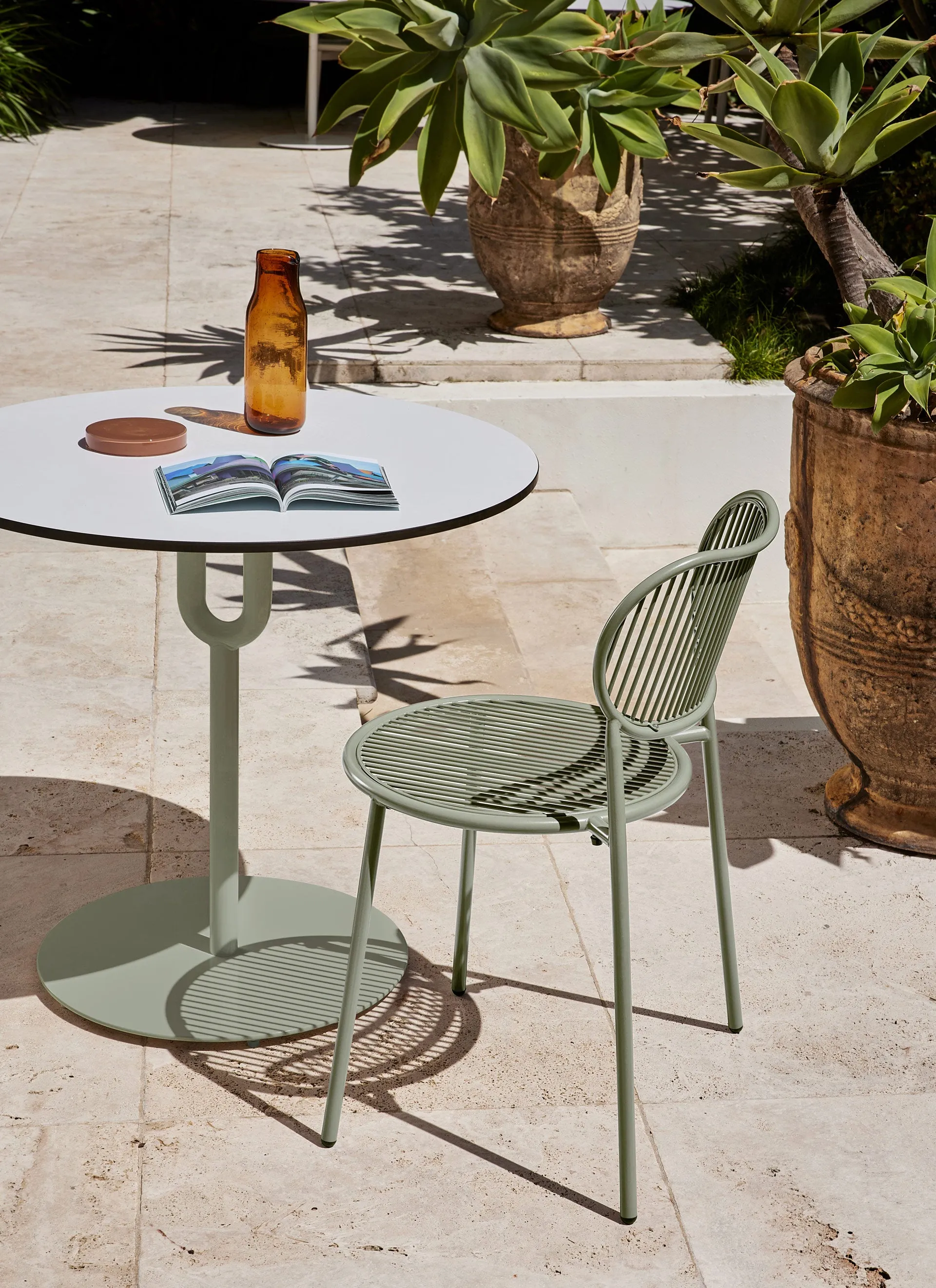 Piper Pedestal Table - Round Small