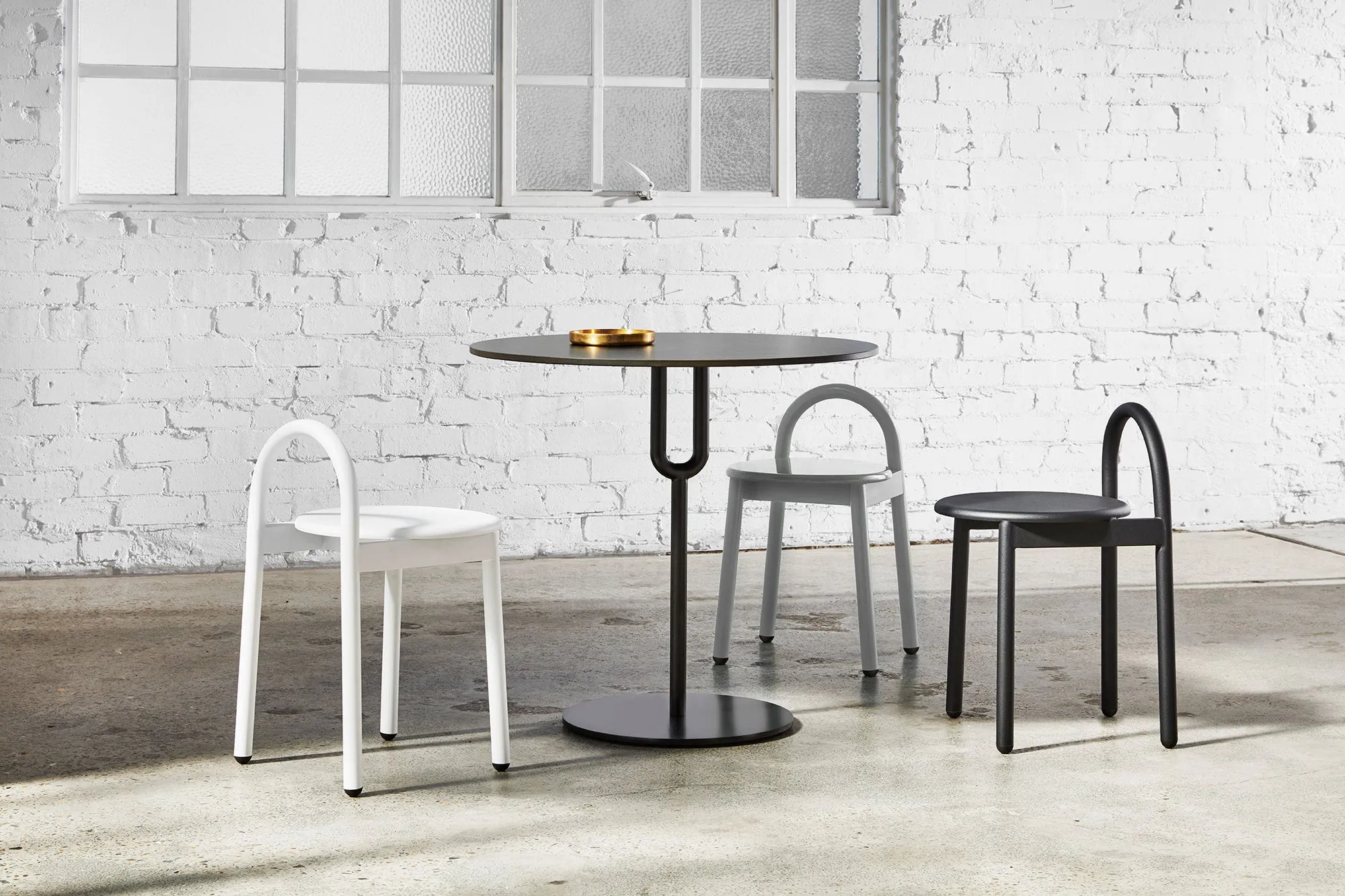 Piper Pedestal Table - Round Small