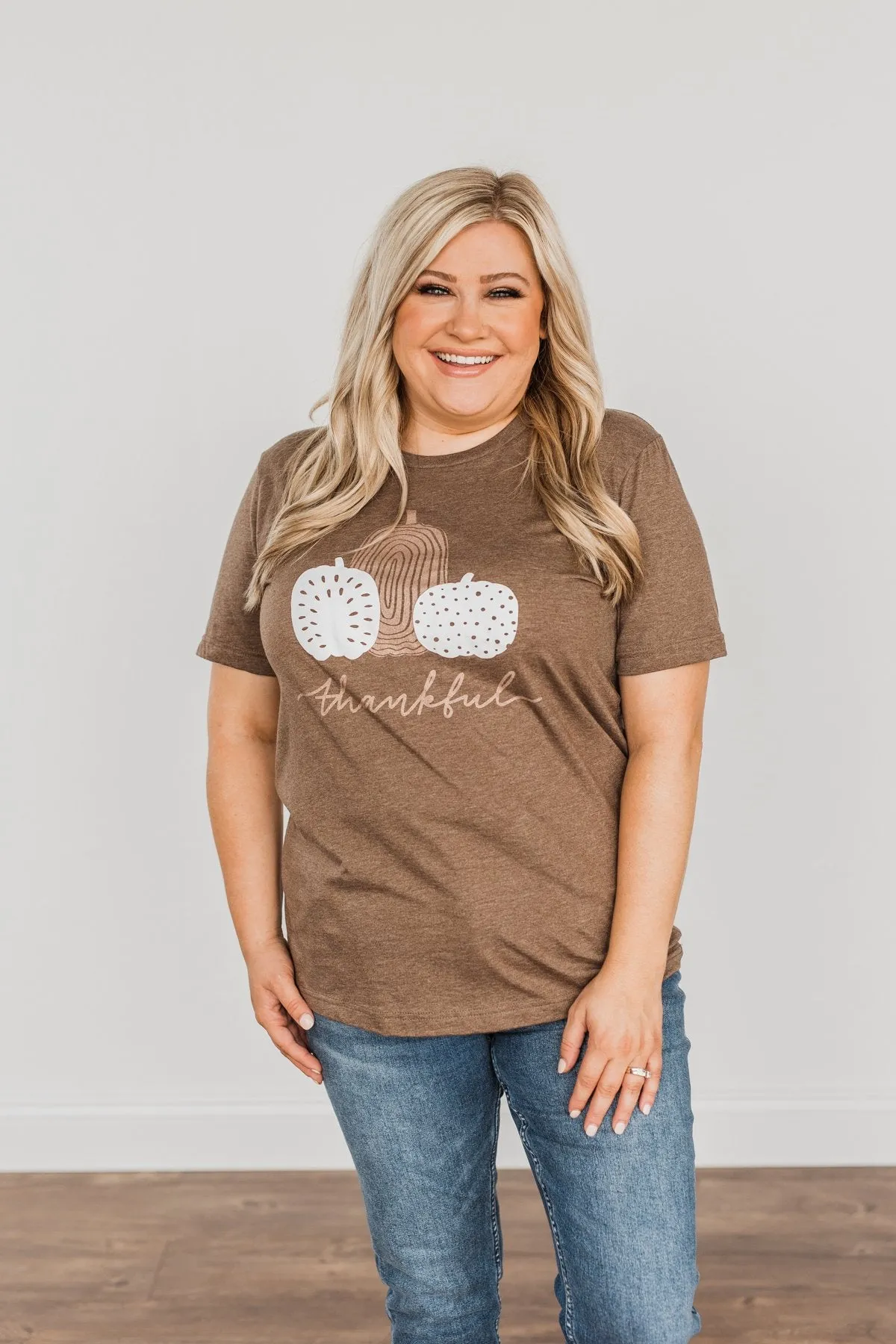 "Thankful" Glitter Pumpkin Graphic Tee- Brown
