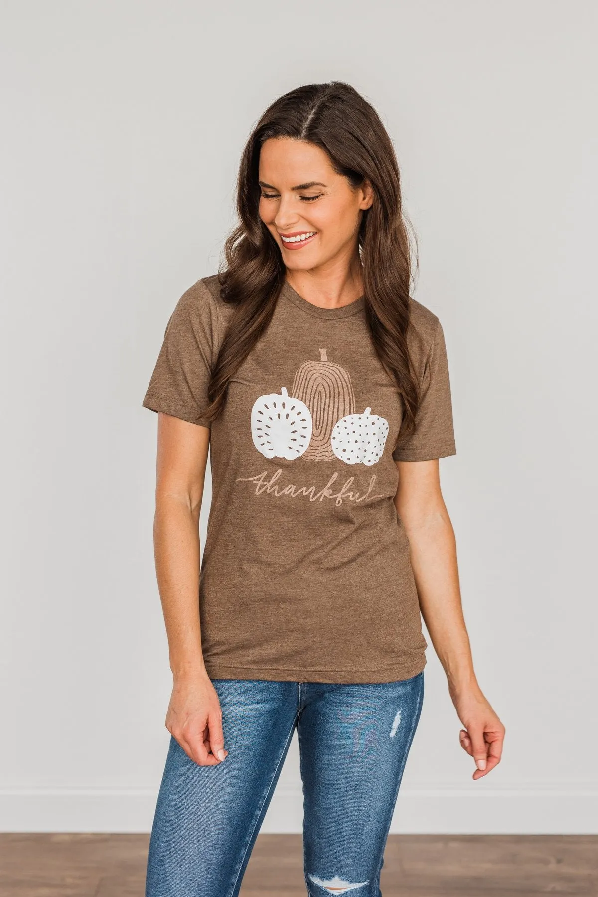 "Thankful" Glitter Pumpkin Graphic Tee- Brown