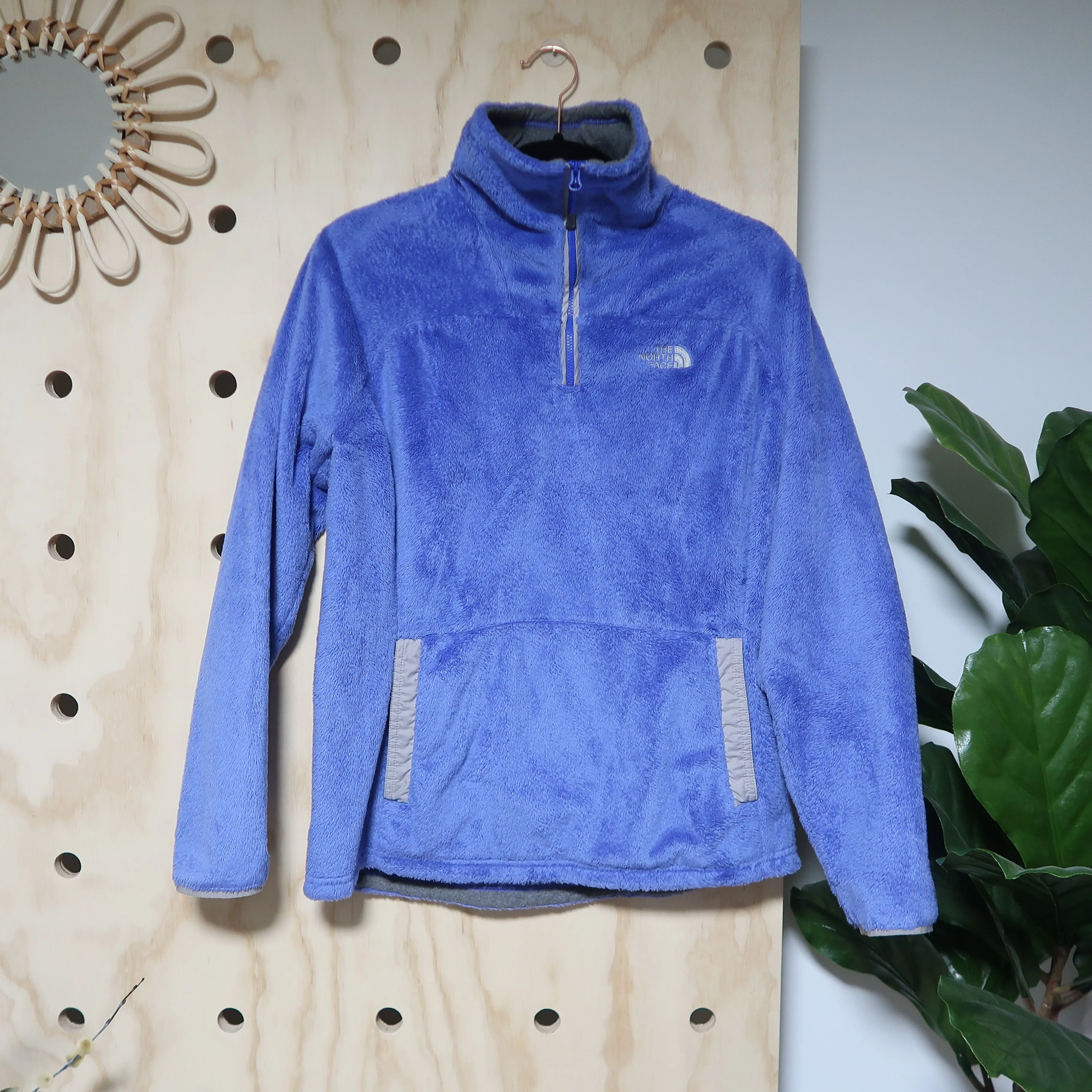The North Face - Sweatshirt (Women's Small/Medium)
