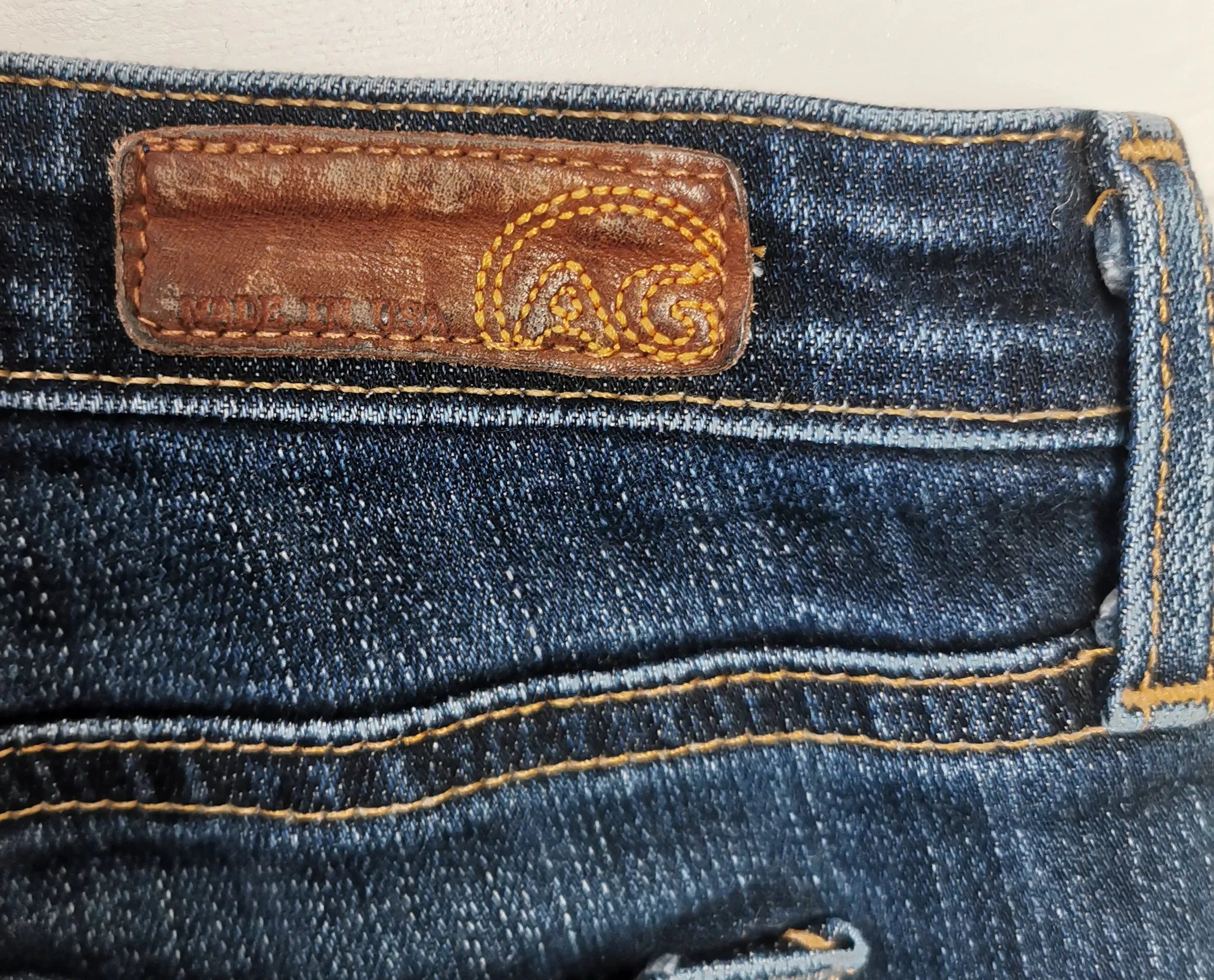 WOMENS SIZE 30R - AG ADRIANO GOLDSCHMIED, Designer Fashion, The Stilt Cigarette Jeans EUC B58