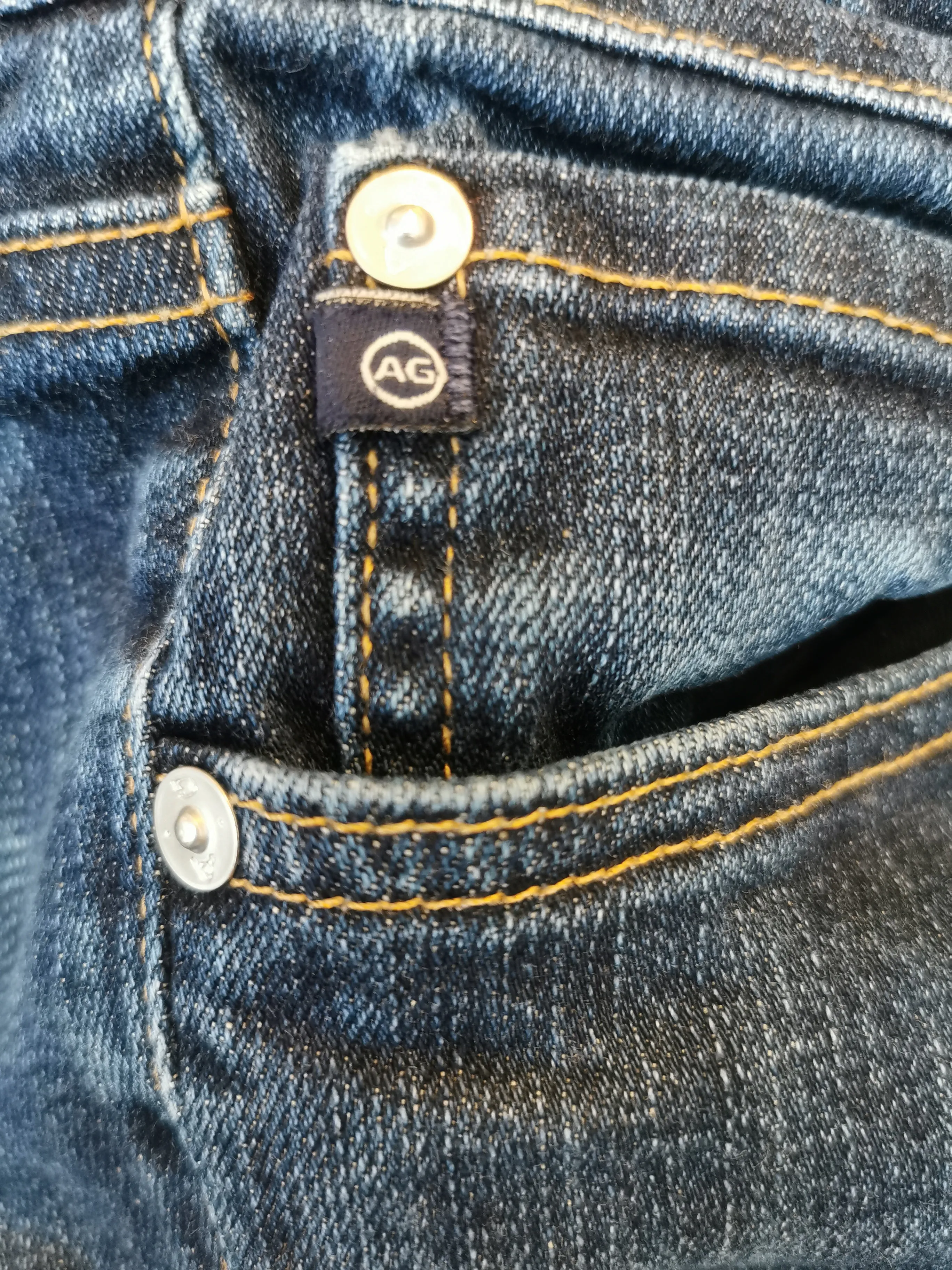 WOMENS SIZE 30R - AG ADRIANO GOLDSCHMIED, Designer Fashion, The Stilt Cigarette Jeans EUC B58