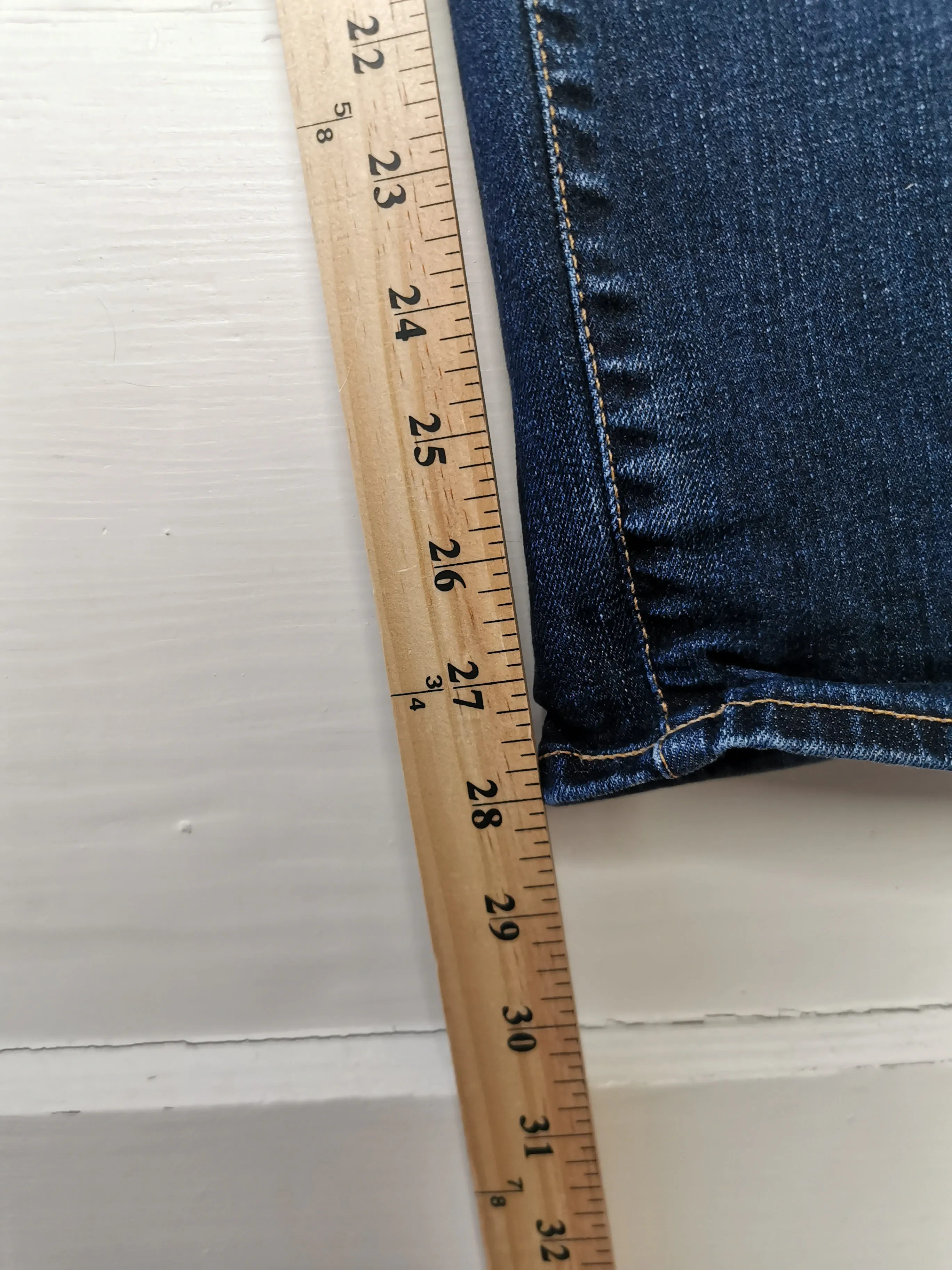 WOMENS SIZE 30R - AG ADRIANO GOLDSCHMIED, Designer Fashion, The Stilt Cigarette Jeans EUC B58