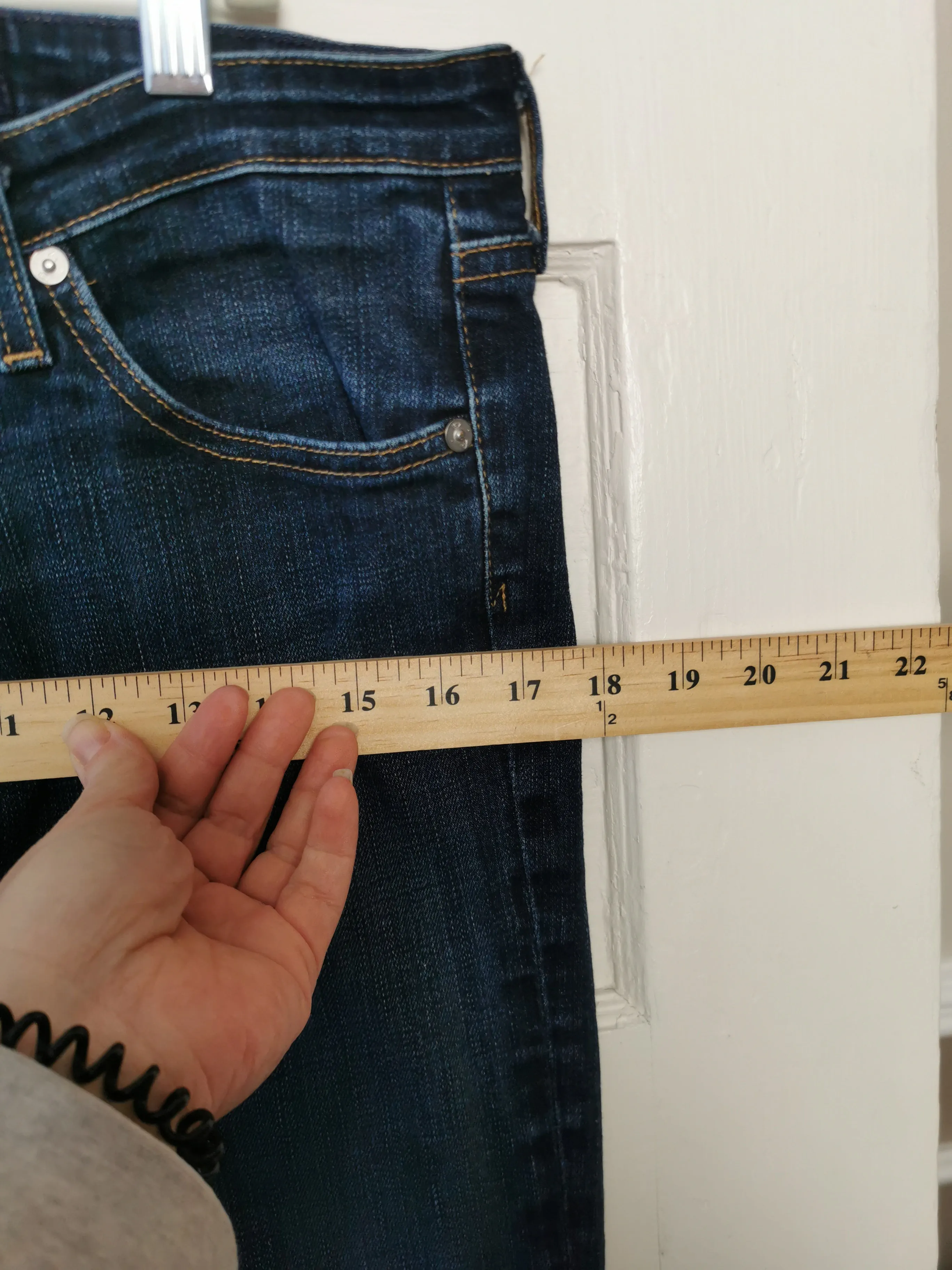 WOMENS SIZE 30R - AG ADRIANO GOLDSCHMIED, Designer Fashion, The Stilt Cigarette Jeans EUC B58